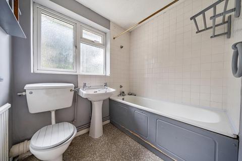 7 The Green, Moreton-in-marsh, GL56 0JZ