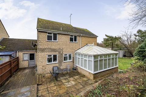 7 The Green, Moreton-in-marsh, GL56 0JZ