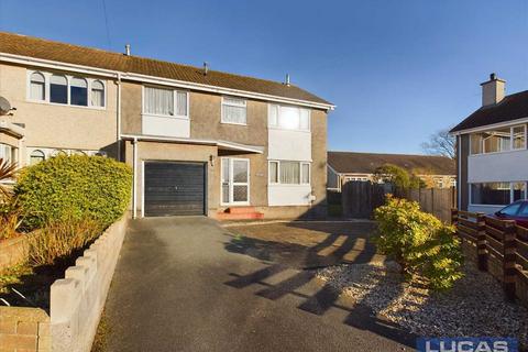 4 bedroom semi-detached house for sale, Carreg Y Gad, Llanfairpwll