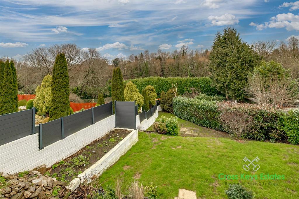 Extensive Gardens