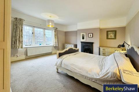 4 bedroom semi-detached house for sale, College Road North, Liverpool