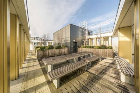 2 bedroom flat for sale, Station Road, London SE13