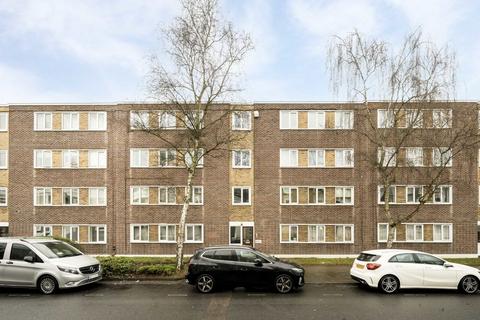 1 bedroom flat to rent, Belsize Road, London NW6