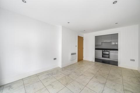 1 bedroom flat to rent, Seven Kings Way, KT2