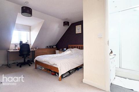 147 Ashmead Road, Bedford, MK41 7FD