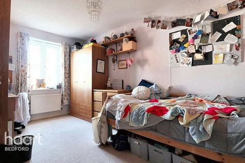 147 Ashmead Road, Bedford, MK41 7FD