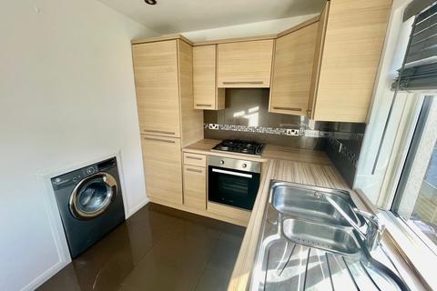 1 bedroom flat to rent, Silverdale Avenue, Guiseley, Leeds, West Yorkshire, LS20