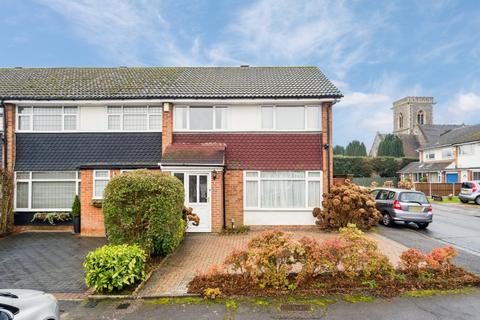 3 bedroom end of terrace house for sale, Warren Field, Iver SL0