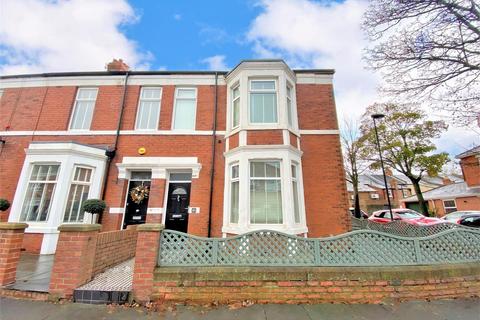 3 bedroom end of terrace house to rent, Bideford Gardens, Whitley Bay