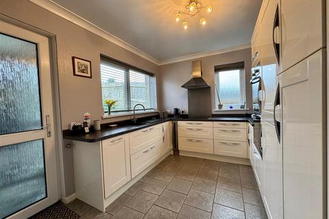 3 bedroom detached bungalow for sale, The Crescent, Plymouth PL8