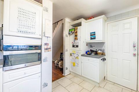 28 Bellrope Acre, Armthorpe, Doncaster, DN3 3DG