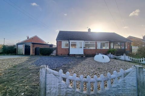 2 bedroom semi-detached bungalow to rent, Coniston Avenue, Poulton le Fylde FY6