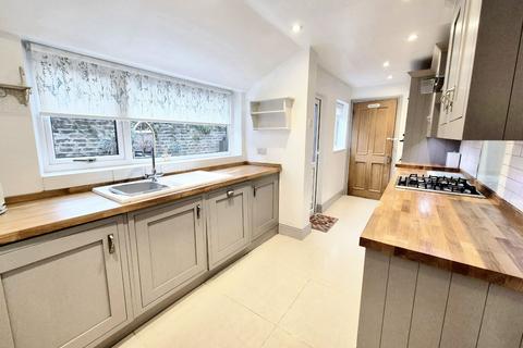 4 bedroom terraced house for sale, Etterby Street, Carlisle CA3