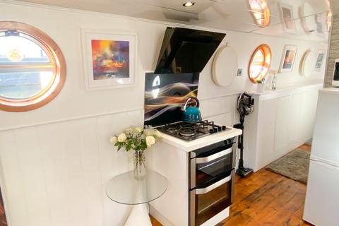 2 bedroom houseboat for sale, Monkey Island Lane, Bray SL6