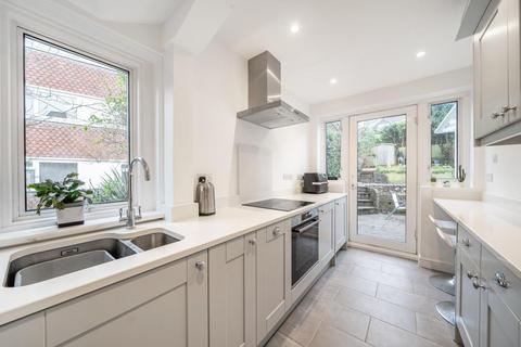 127 Addison Road, Guildford, GU1 3QE