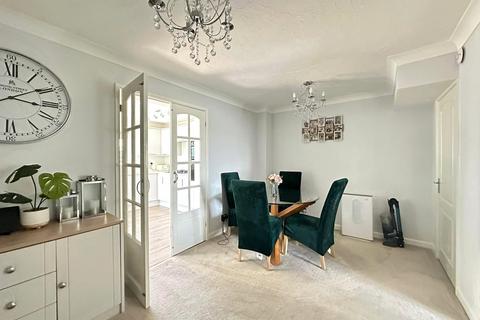 3 Holwill Drive, Torrington, EX38 7LQ