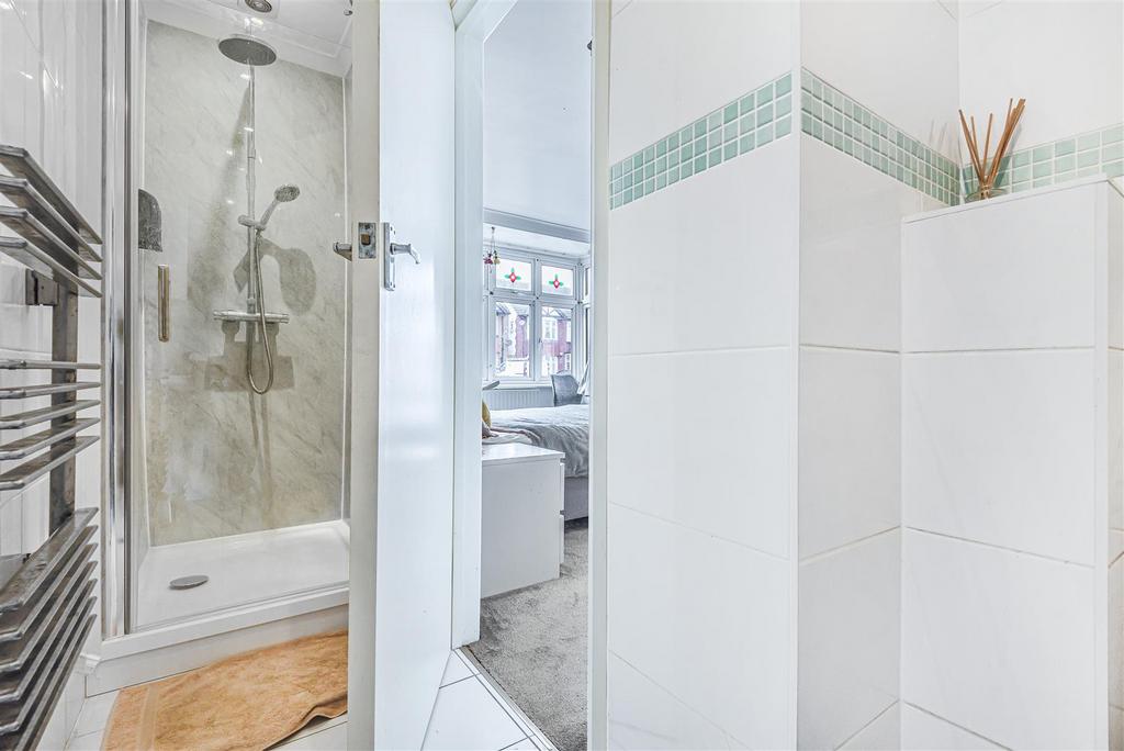 Ensuite.jpg