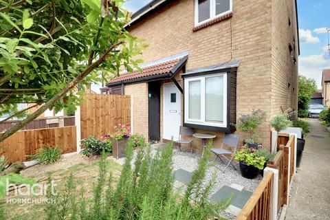 1 bedroom semi-detached house for sale, Dewey Path, Hornchurch