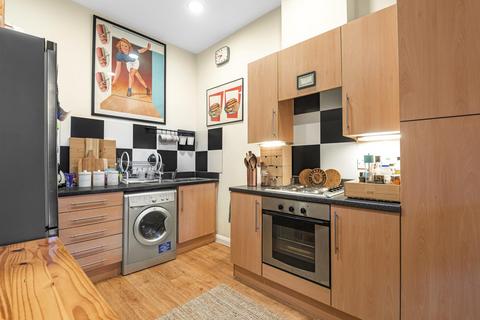 1 bedroom flat for sale, Multi Way, Acton