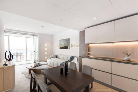 2 bedroom apartment for sale, Pearce House, 8 Circus Road West, London, SW11