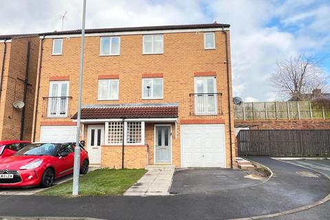 3 bedroom townhouse for sale, St. Catherines Way, Bishop Auckland