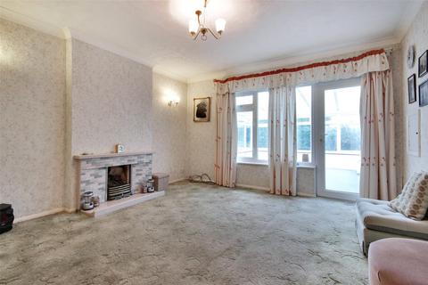 3 bedroom bungalow for sale, Gresham Avenue, Hartley, Kent, DA3