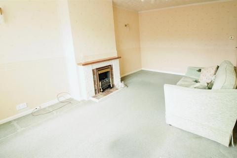 2 bedroom semi-detached bungalow for sale, Sandyacres Drive, Leeds LS26