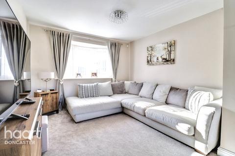 22 Howbeck Drive, Edlington, Doncaster, DN12 1PW