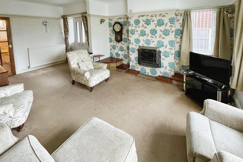 2 bedroom bungalow for sale, Chester Road, Huntington, Chester, Cheshire, CH3