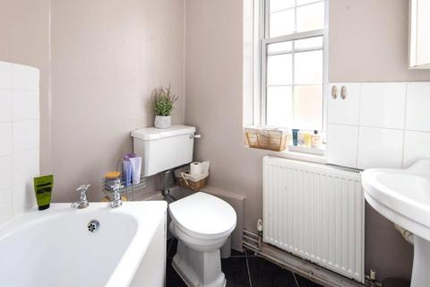 2 bedroom flat for sale, Una House, Prince of Wales Road, Kentish Town, London, NW5