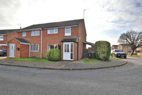 3 bedroom semi-detached house to rent, Plantation Crescent Bredon, Tewkesbury