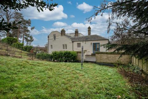 2 bedroom townhouse for sale, Baslow Road, Bakewell