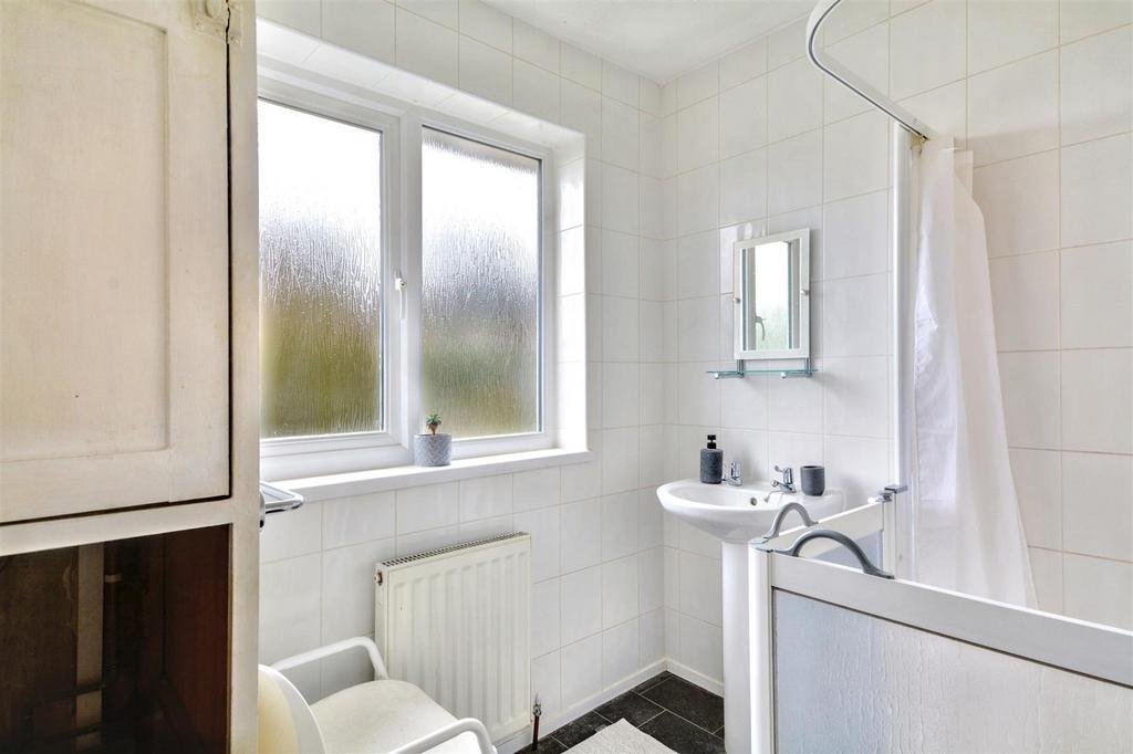 Shower Room 2.jpeg
