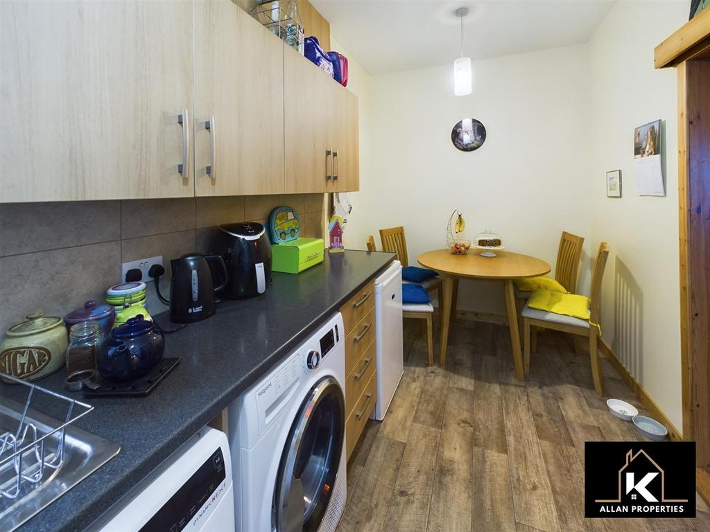 Kitchen/Dining