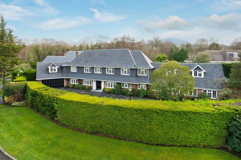 5 bedroom detached house for sale, Meadway, Esher, KT10