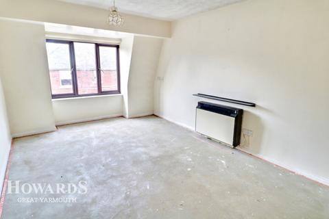 2 bedroom apartment for sale, St Peters Plain, Great Yarmouth