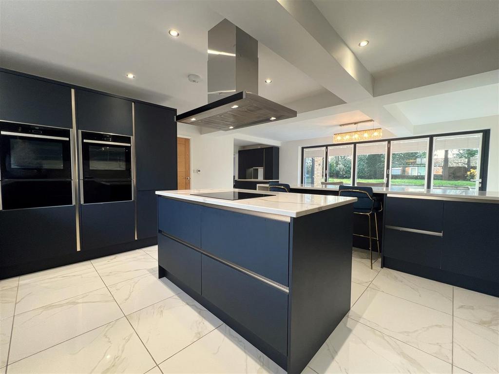 Kitchen units.jpg