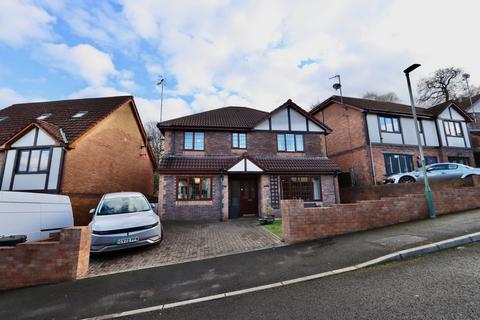 4 bedroom detached house for sale, Plynlimon Close, Crumlin, NP11