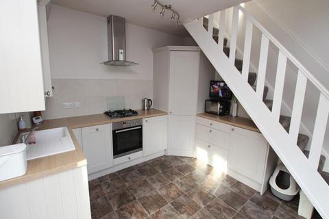 2 bedroom townhouse for sale, Park Road, Thackley,