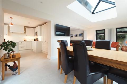 4 bedroom detached house for sale, Heathfield Road, Penenden Heath, Maidstone