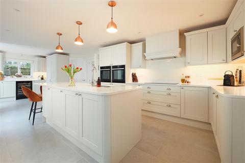 4 bedroom detached house for sale, Heathfield Road, Penenden Heath, Maidstone