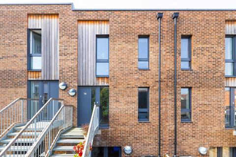 3 bedroom terraced house for sale, Picture House Court, Bedminster