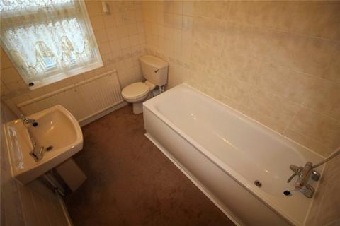 2 bedroom terraced house to rent, Nelson Road, Northfleet, Gravesend, Kent, DA11