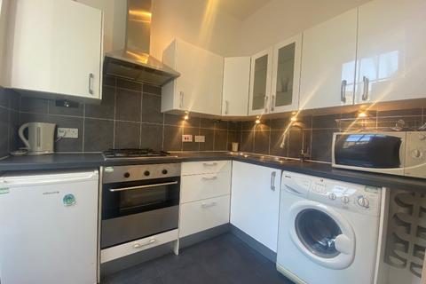 1 bedroom flat to rent, East Fountainbridge, Edinburgh, EH3