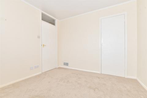 8 Beechcroft Gardens, Ramsgate, CT11 7HE
