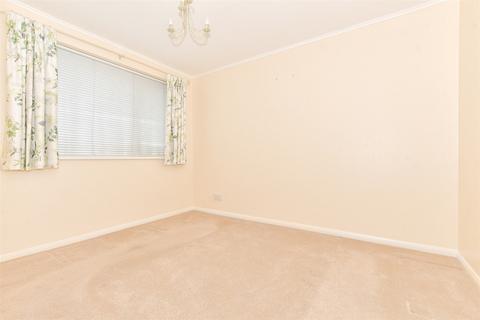 8 Beechcroft Gardens, Ramsgate, CT11 7HE