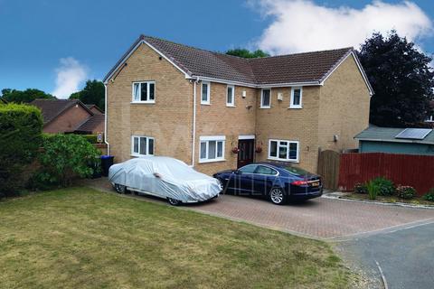 5 bedroom detached house for sale, Bramble End, Northampton, Northamptonshire, NN4