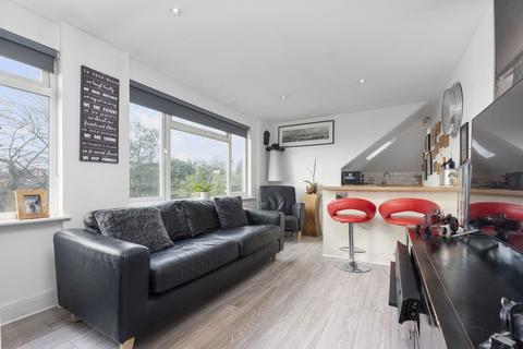 2 bedroom apartment for sale, Draxmont, London SW19