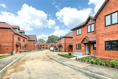 3 bedroom terraced house for sale, London Road, Binfield, Bracknell, Berkshire, RG42