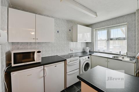 1 bedroom flat for sale, Priestley Court, Palmers Drive, Grays, Thurrock, RM17 5RX